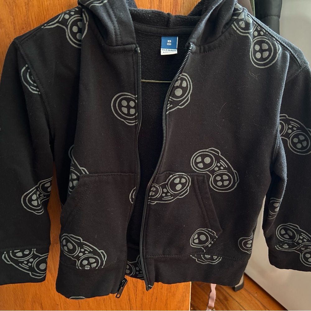 Boys XS Old Navy gaming controller zip up hoodie